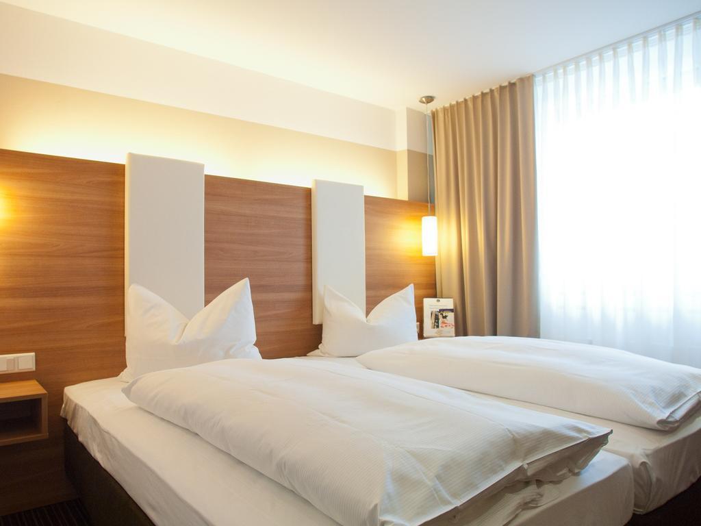 Myrooms Ной Изенбург Стая снимка
